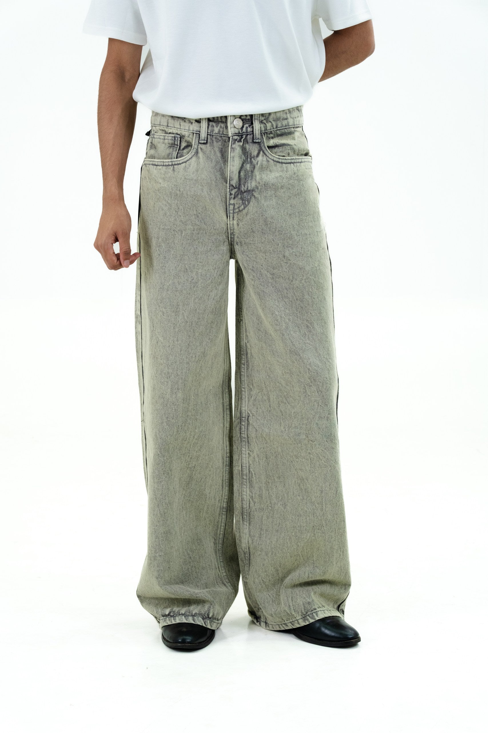 Distressed Acid-Wash Baggy Jeans