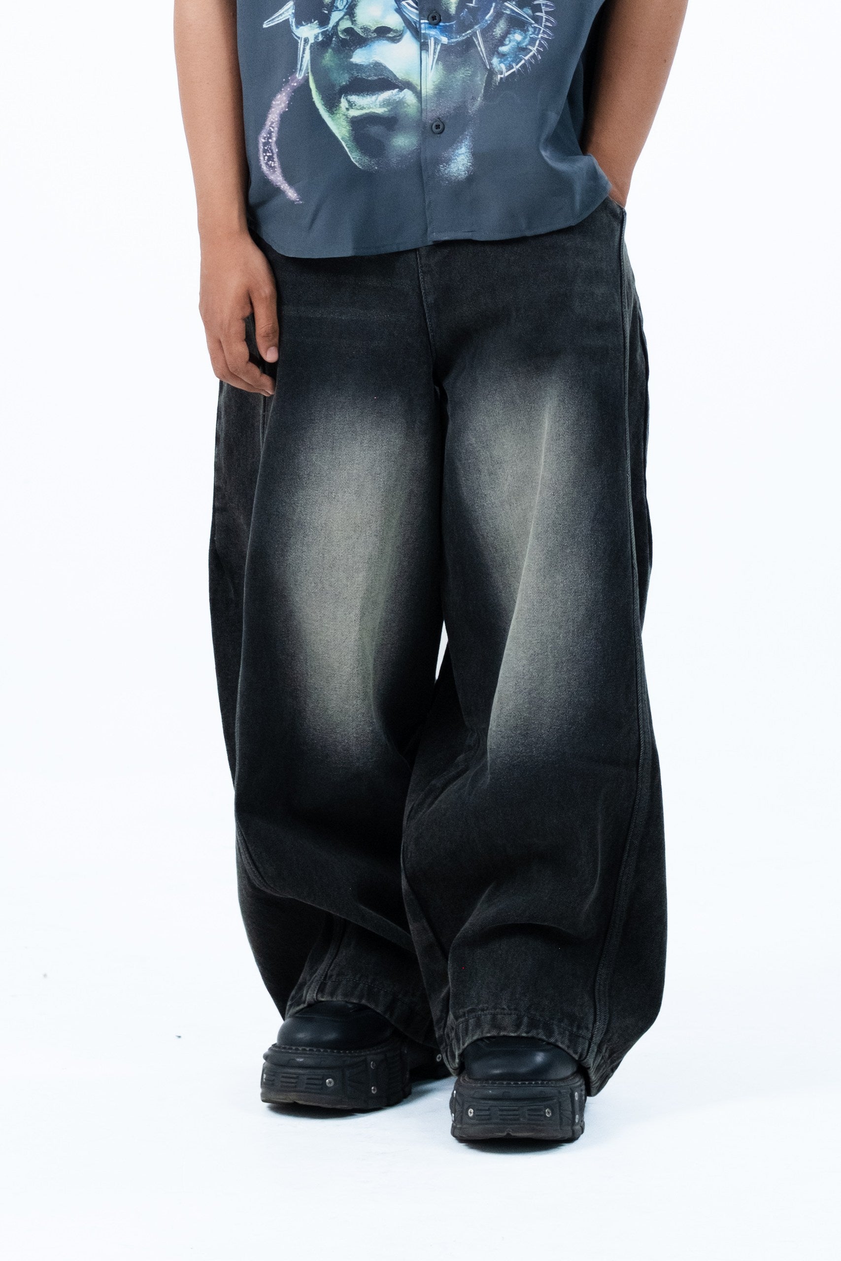 Baggy Faded Moon-Wash Jeans